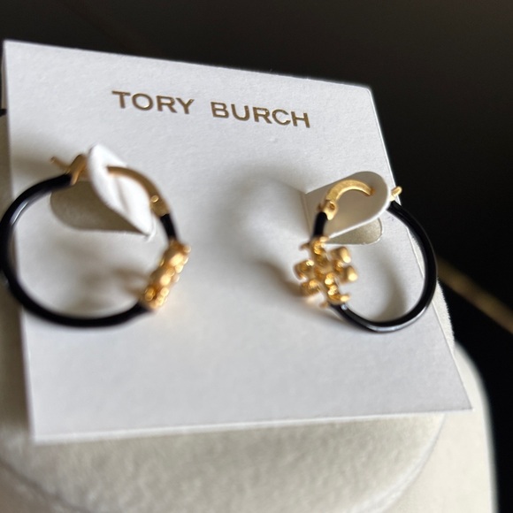⚜️Tory Burch Black Hoops with Gold Logo ⚜️ - Picture 1 of 6